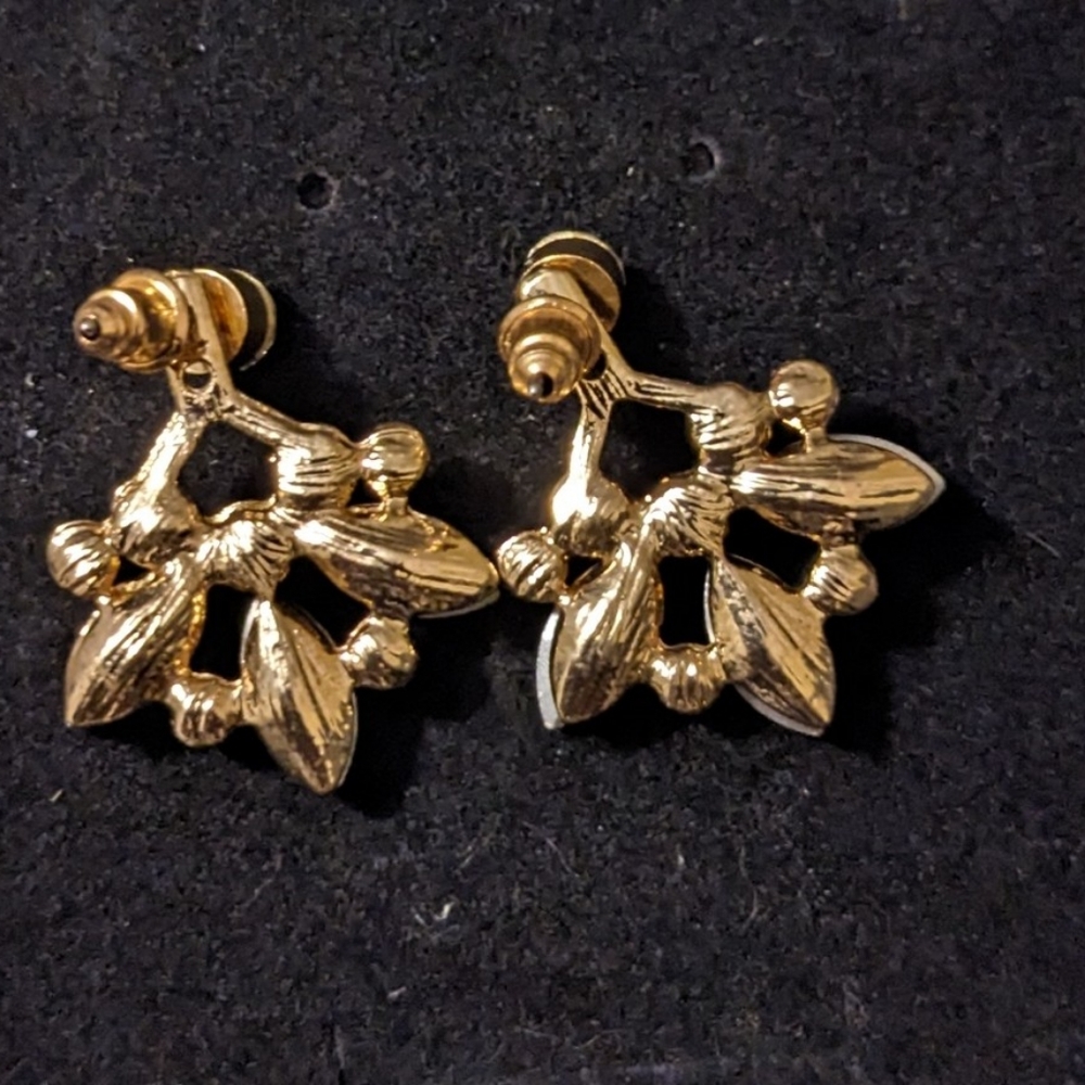 Stud earrings - Picture 4 of 4